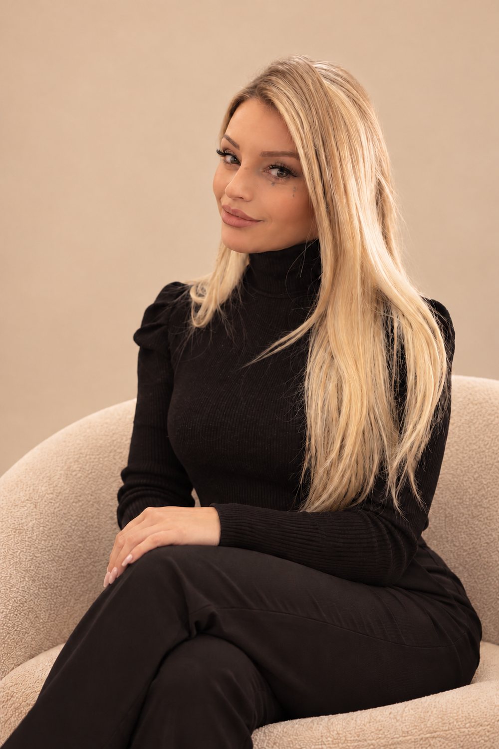 Bukurije, themeluesja e Jonida Studio